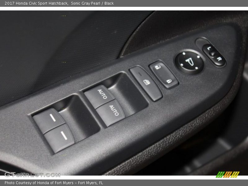 Sonic Gray Pearl / Black 2017 Honda Civic Sport Hatchback