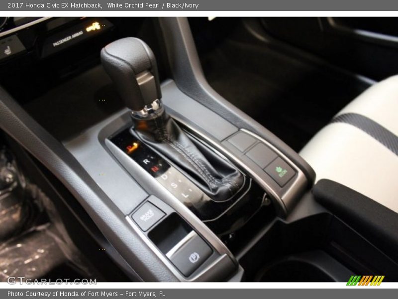 White Orchid Pearl / Black/Ivory 2017 Honda Civic EX Hatchback
