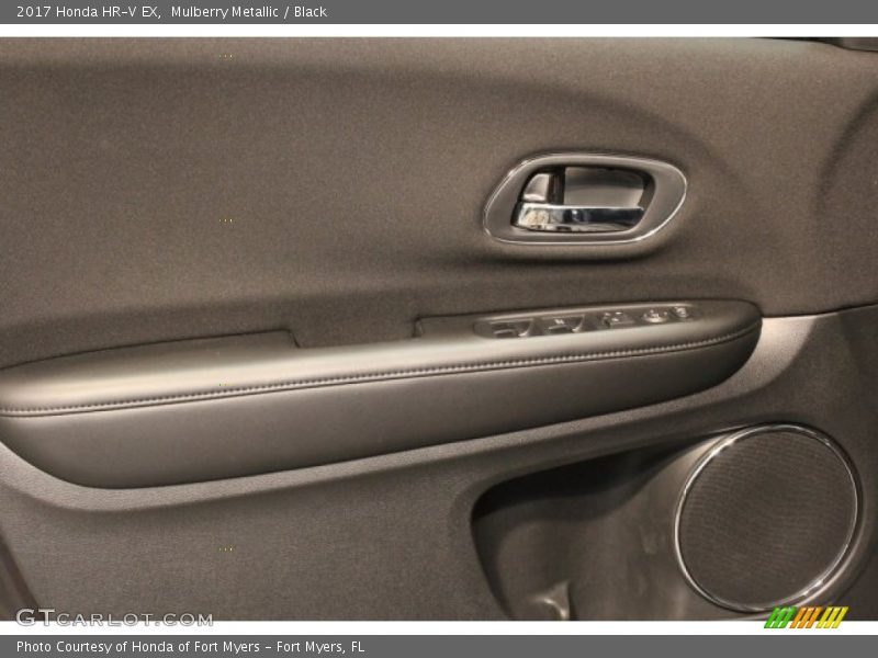 Mulberry Metallic / Black 2017 Honda HR-V EX