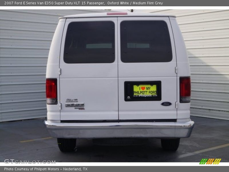 Oxford White / Medium Flint Grey 2007 Ford E Series Van E350 Super Duty XLT 15 Passenger