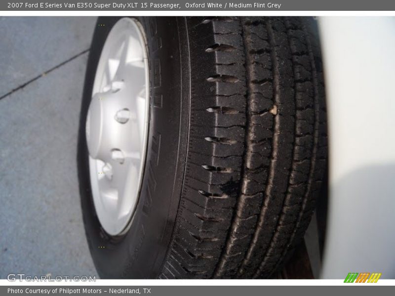 Oxford White / Medium Flint Grey 2007 Ford E Series Van E350 Super Duty XLT 15 Passenger