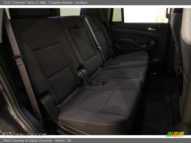 Tungsten Metallic / Jet Black 2017 Chevrolet Tahoe LS 4WD