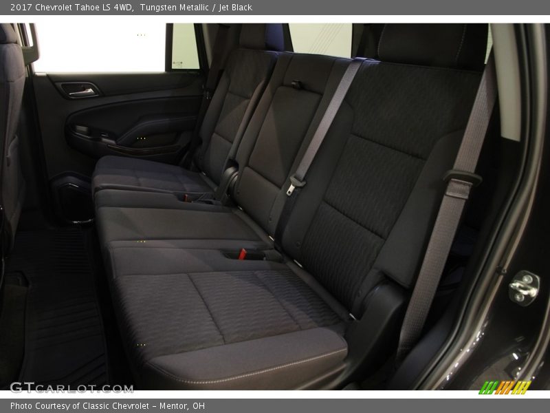 Tungsten Metallic / Jet Black 2017 Chevrolet Tahoe LS 4WD