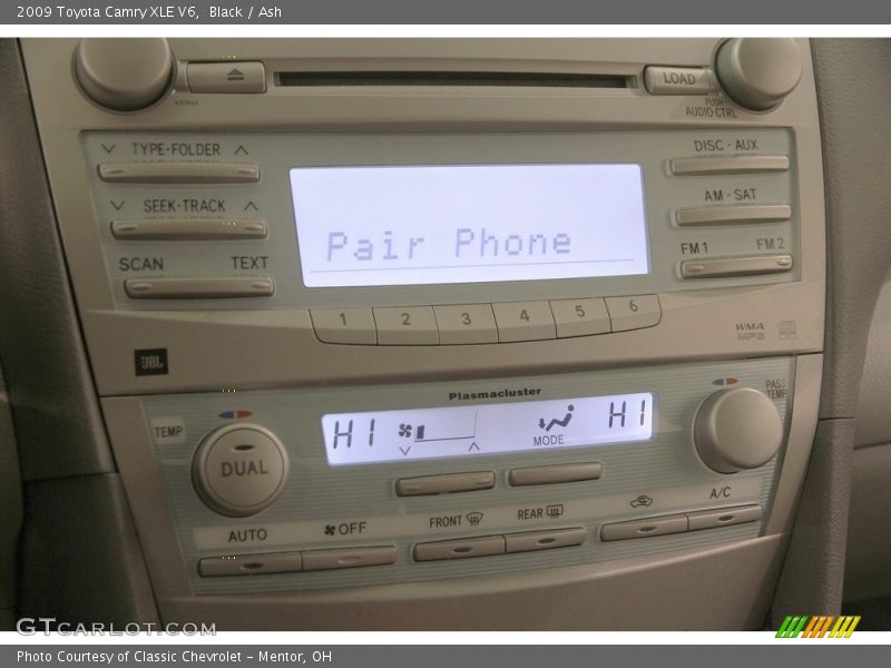 Controls of 2009 Camry XLE V6