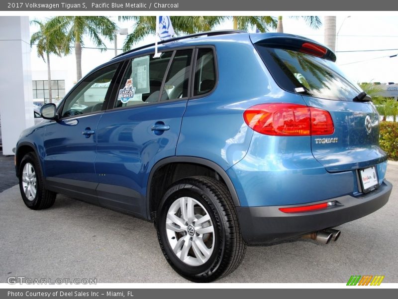 Pacific Blue Metallic / Charcoal 2017 Volkswagen Tiguan S