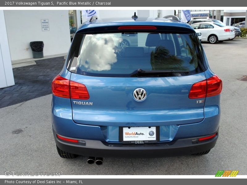 Pacific Blue Metallic / Charcoal 2017 Volkswagen Tiguan S