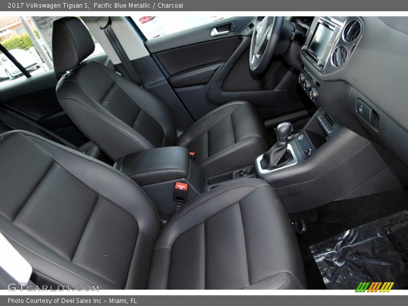 Pacific Blue Metallic / Charcoal 2017 Volkswagen Tiguan S