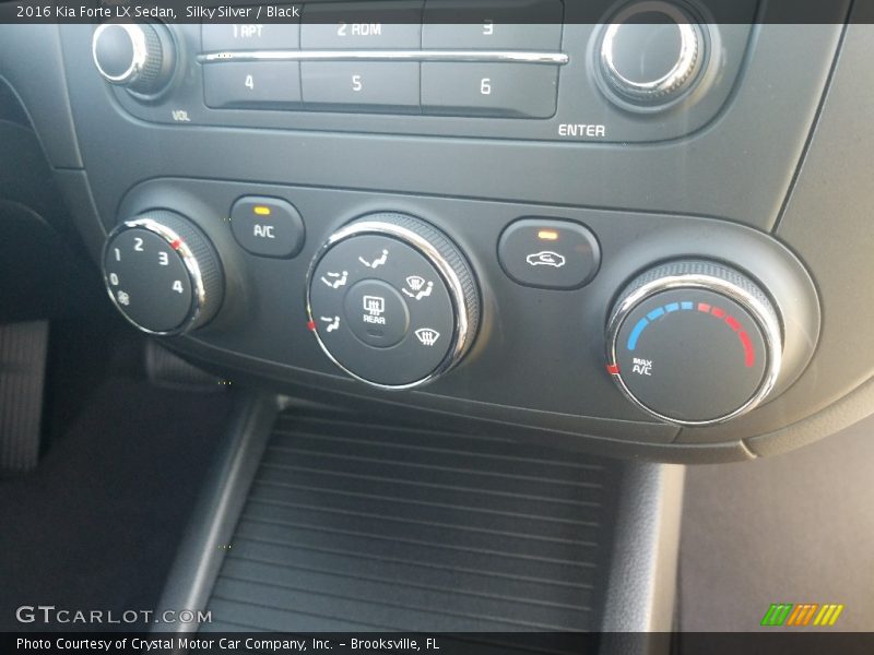 Silky Silver / Black 2016 Kia Forte LX Sedan