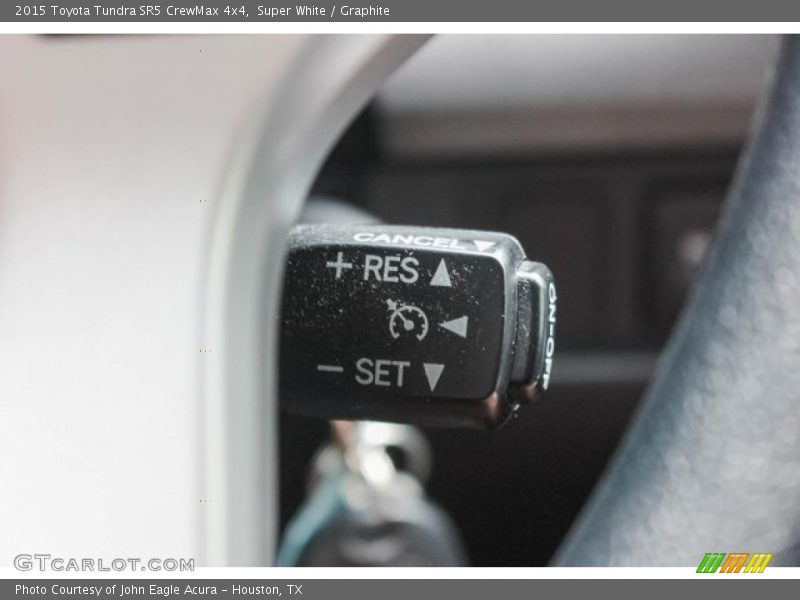 Super White / Graphite 2015 Toyota Tundra SR5 CrewMax 4x4