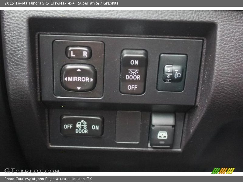 Super White / Graphite 2015 Toyota Tundra SR5 CrewMax 4x4
