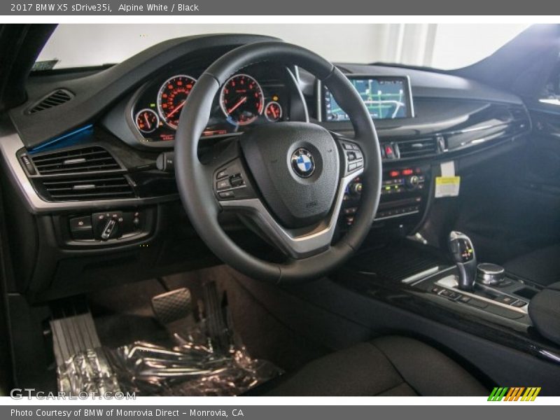 Alpine White / Black 2017 BMW X5 sDrive35i