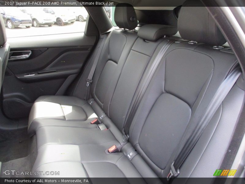 Ultimate Black / Jet 2017 Jaguar F-PACE 20d AWD Premium