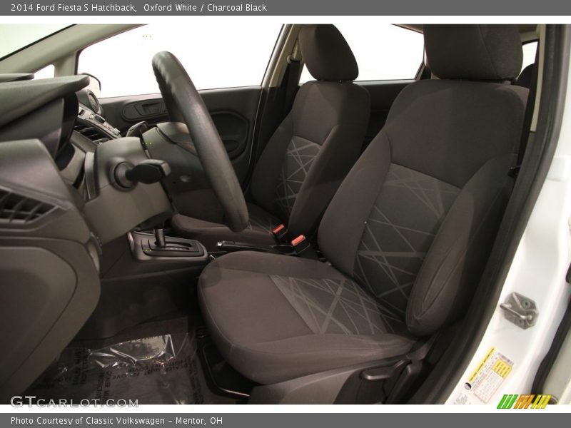 Oxford White / Charcoal Black 2014 Ford Fiesta S Hatchback