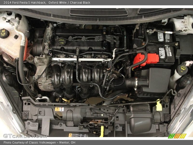 Oxford White / Charcoal Black 2014 Ford Fiesta S Hatchback