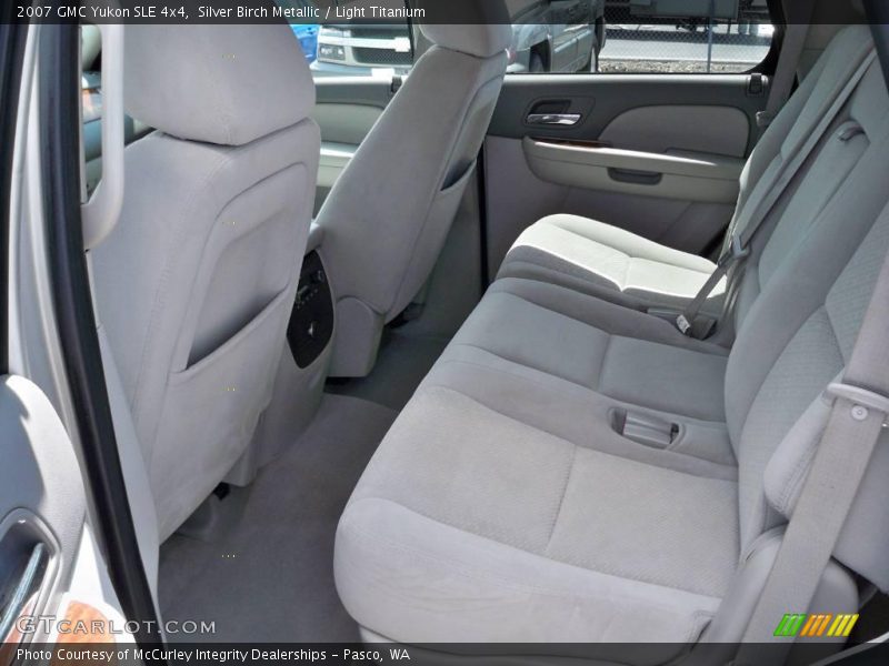 Silver Birch Metallic / Light Titanium 2007 GMC Yukon SLE 4x4