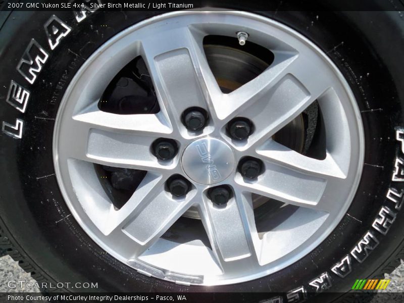 Silver Birch Metallic / Light Titanium 2007 GMC Yukon SLE 4x4