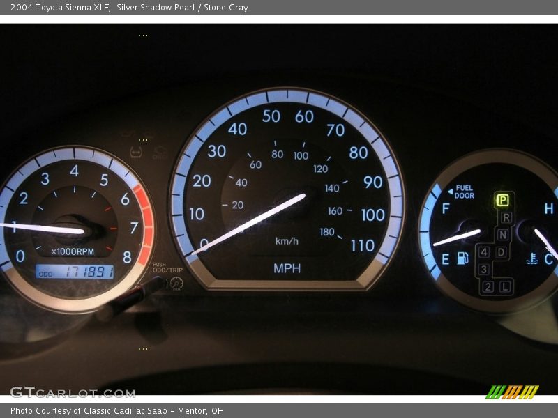 Silver Shadow Pearl / Stone Gray 2004 Toyota Sienna XLE