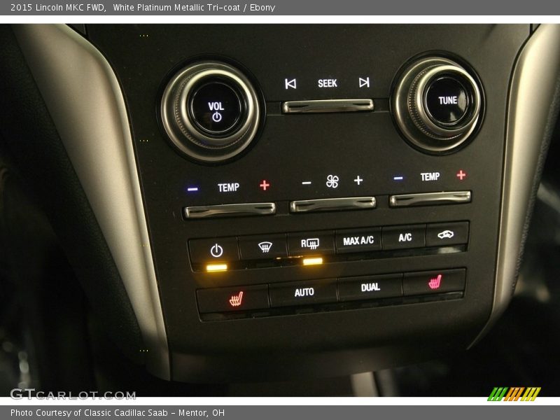 White Platinum Metallic Tri-coat / Ebony 2015 Lincoln MKC FWD