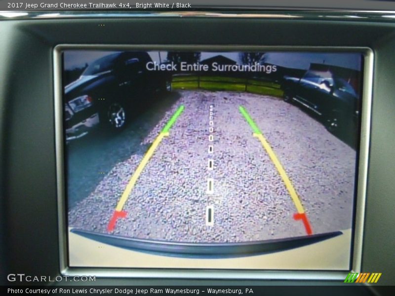 Bright White / Black 2017 Jeep Grand Cherokee Trailhawk 4x4