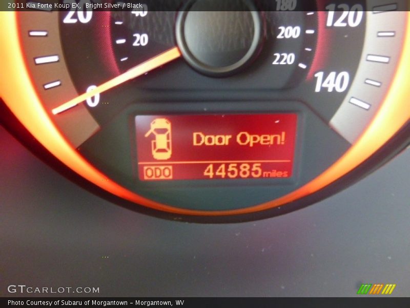 Bright Silver / Black 2011 Kia Forte Koup EX