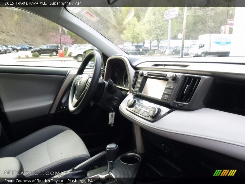 Super White / Ash 2015 Toyota RAV4 XLE
