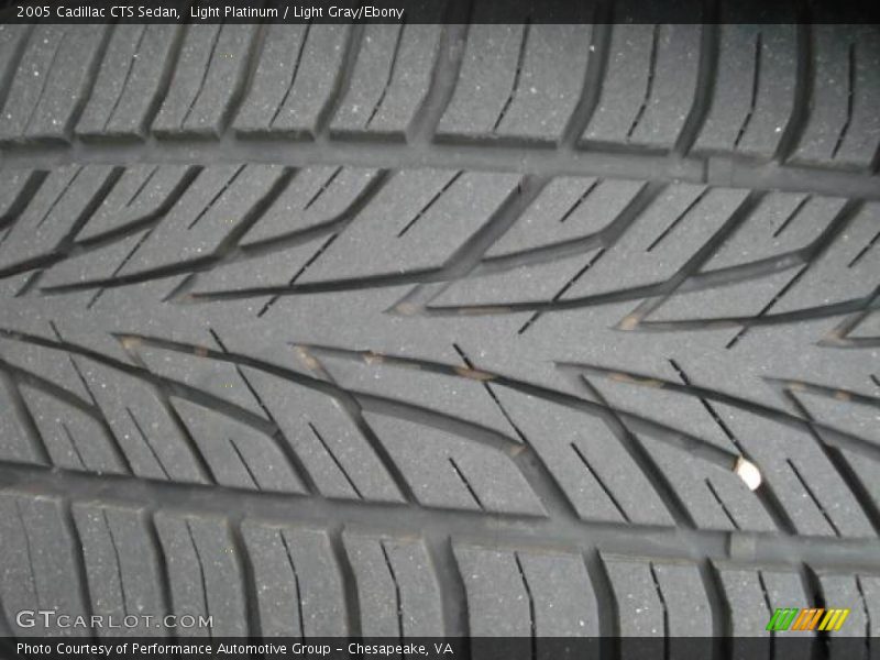 Light Platinum / Light Gray/Ebony 2005 Cadillac CTS Sedan