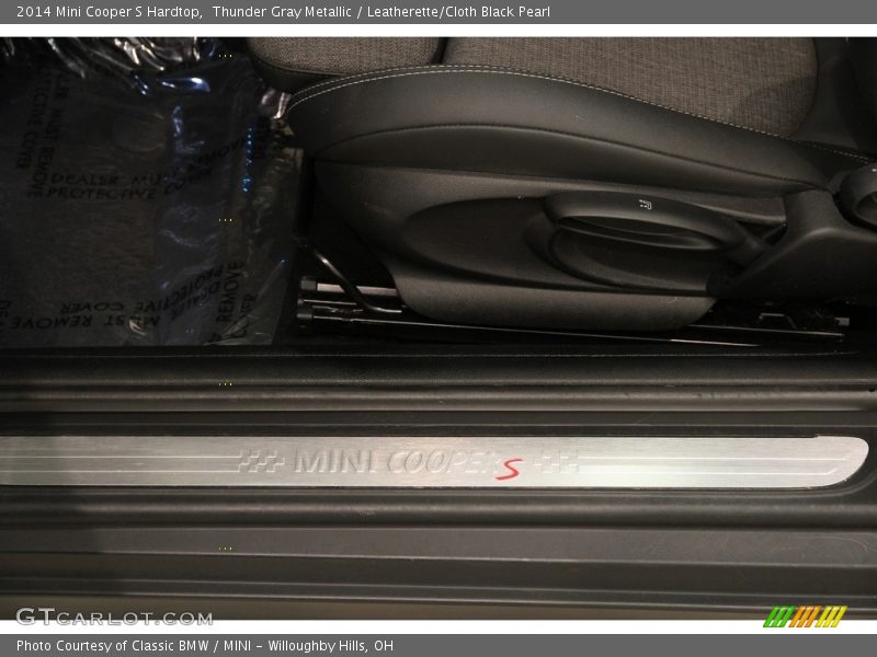 Thunder Gray Metallic / Leatherette/Cloth Black Pearl 2014 Mini Cooper S Hardtop