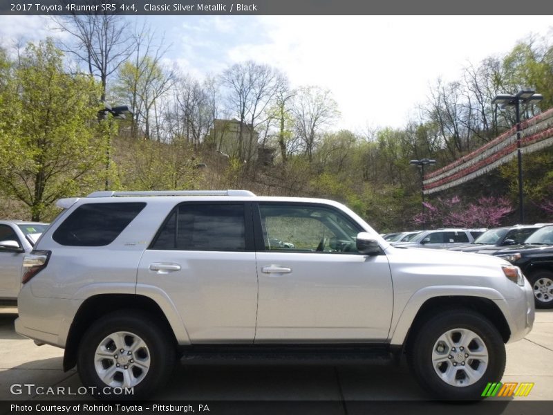 Classic Silver Metallic / Black 2017 Toyota 4Runner SR5 4x4