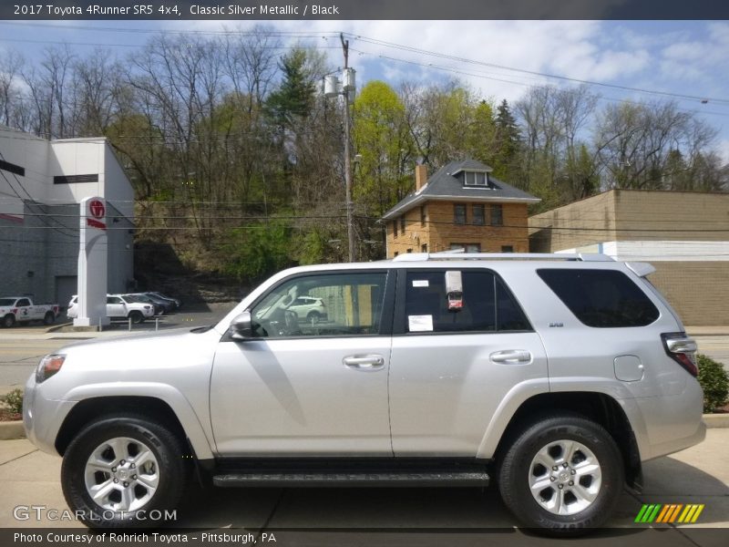 Classic Silver Metallic / Black 2017 Toyota 4Runner SR5 4x4