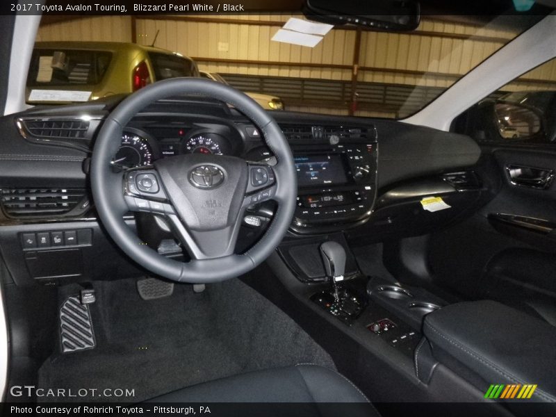 Blizzard Pearl White / Black 2017 Toyota Avalon Touring