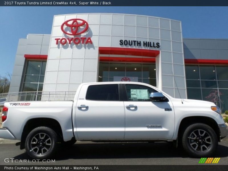 Super White / Black 2017 Toyota Tundra Limited CrewMax 4x4