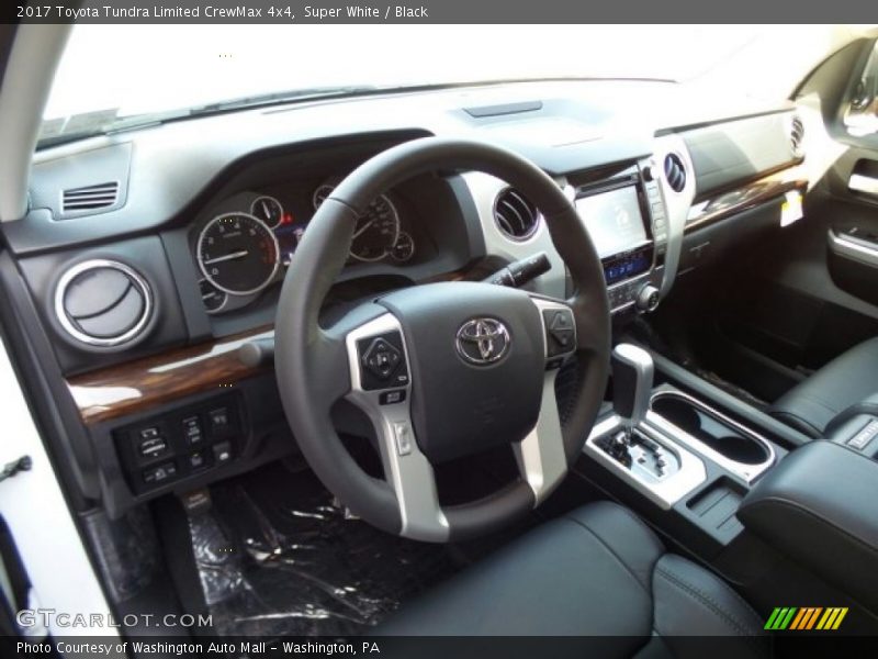 Super White / Black 2017 Toyota Tundra Limited CrewMax 4x4