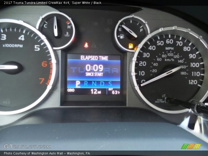 Super White / Black 2017 Toyota Tundra Limited CrewMax 4x4