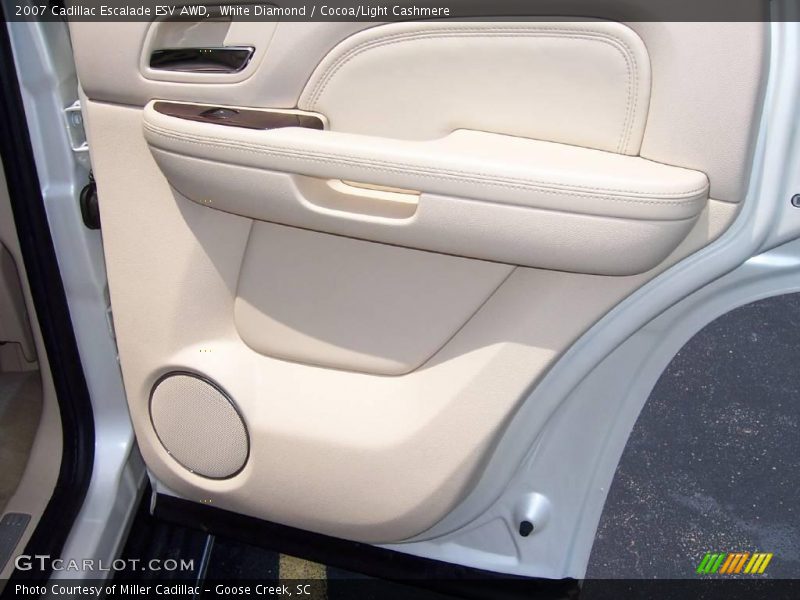 White Diamond / Cocoa/Light Cashmere 2007 Cadillac Escalade ESV AWD