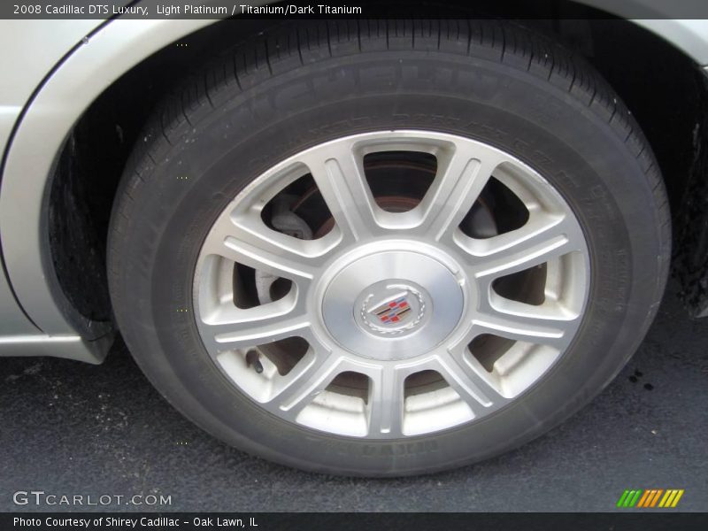 Light Platinum / Titanium/Dark Titanium 2008 Cadillac DTS Luxury
