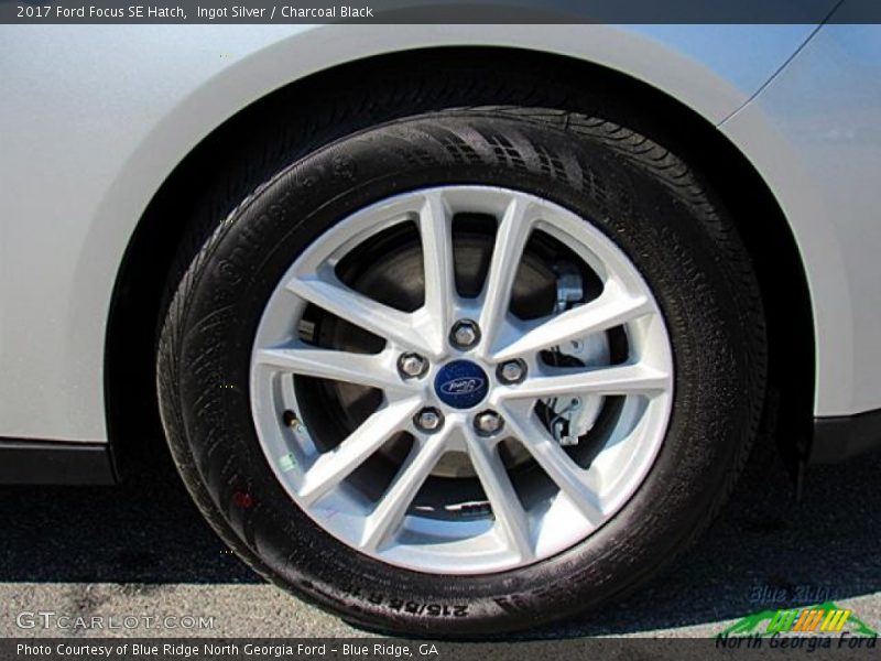 Ingot Silver / Charcoal Black 2017 Ford Focus SE Hatch