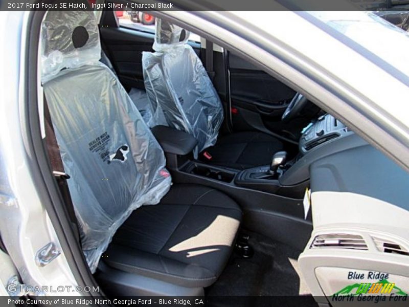 Ingot Silver / Charcoal Black 2017 Ford Focus SE Hatch