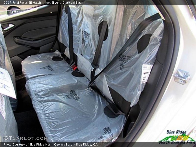 Ingot Silver / Charcoal Black 2017 Ford Focus SE Hatch