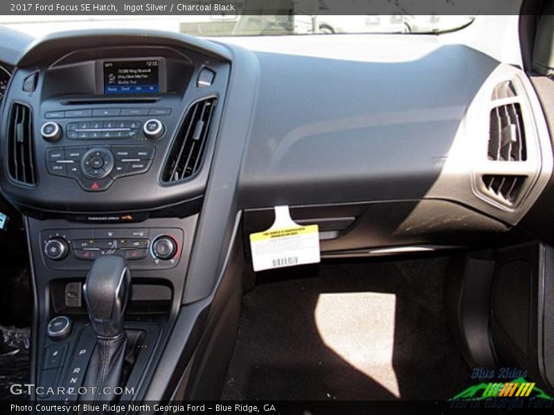 Ingot Silver / Charcoal Black 2017 Ford Focus SE Hatch