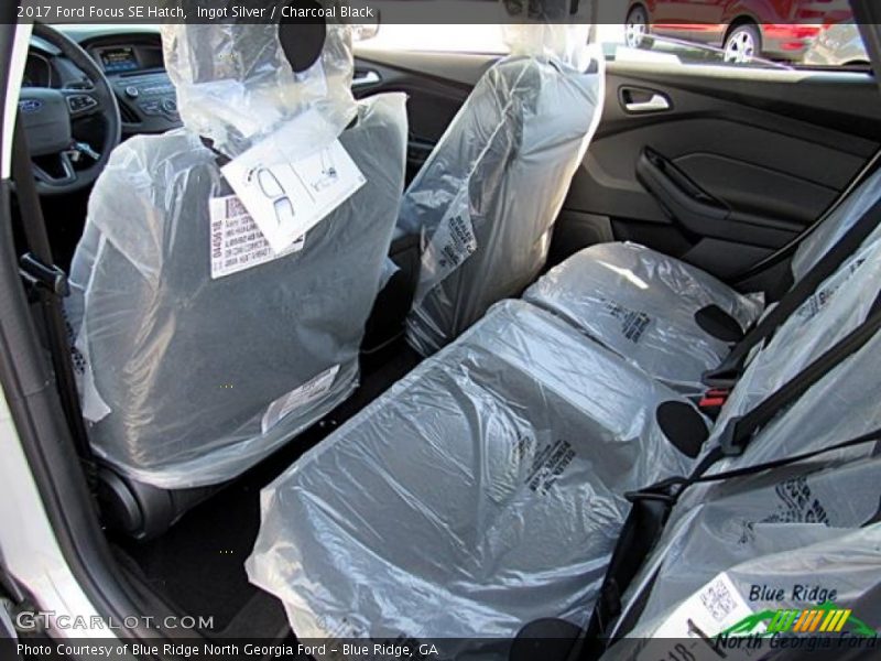 Ingot Silver / Charcoal Black 2017 Ford Focus SE Hatch