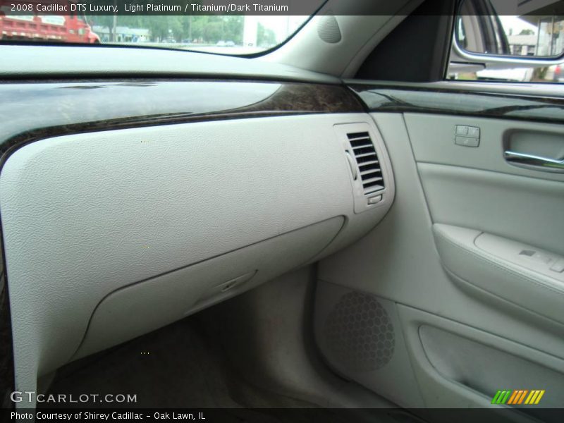 Light Platinum / Titanium/Dark Titanium 2008 Cadillac DTS Luxury