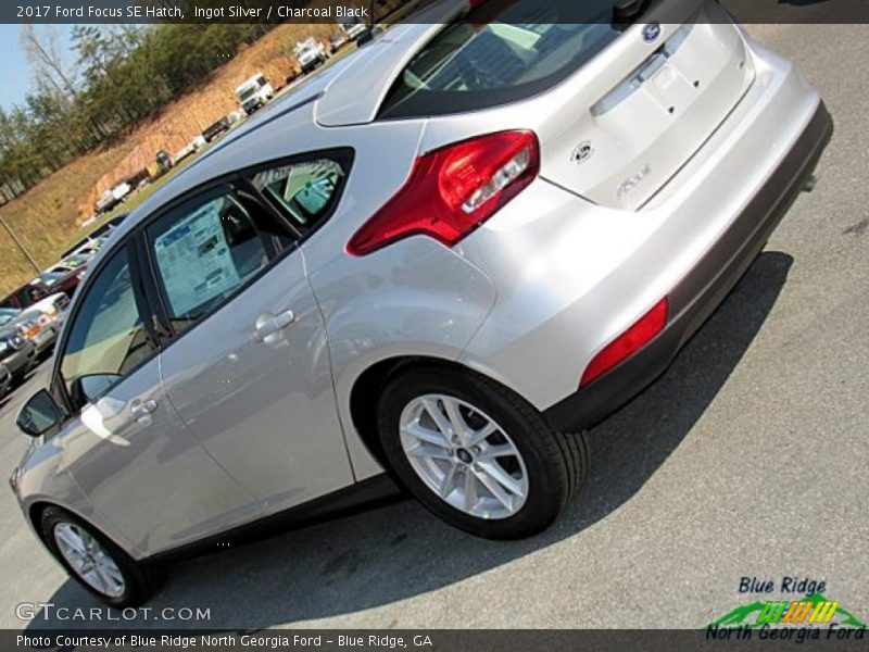 Ingot Silver / Charcoal Black 2017 Ford Focus SE Hatch