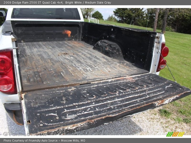 Bright White / Medium Slate Gray 2009 Dodge Ram 2500 ST Quad Cab 4x4