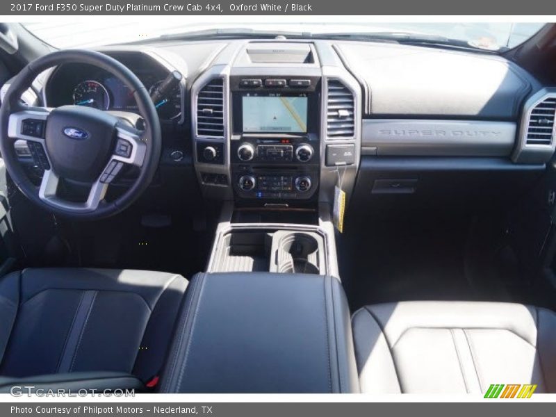 Oxford White / Black 2017 Ford F350 Super Duty Platinum Crew Cab 4x4