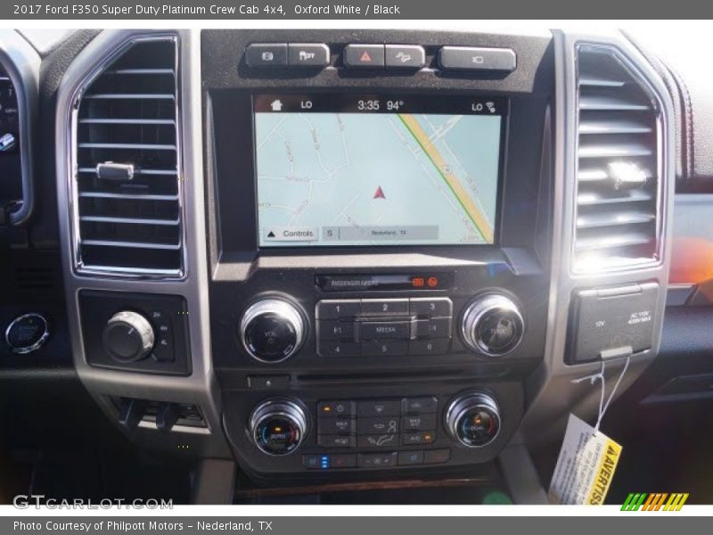 Oxford White / Black 2017 Ford F350 Super Duty Platinum Crew Cab 4x4