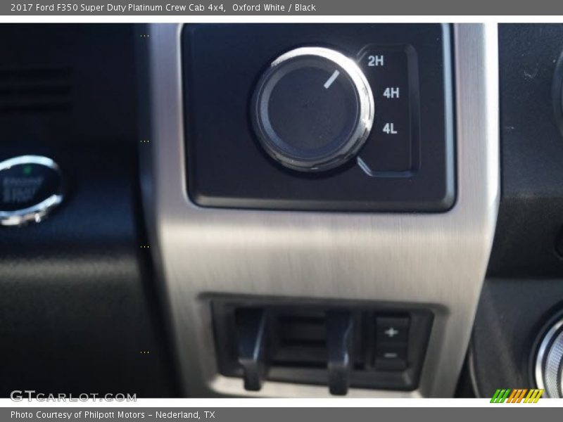 Oxford White / Black 2017 Ford F350 Super Duty Platinum Crew Cab 4x4
