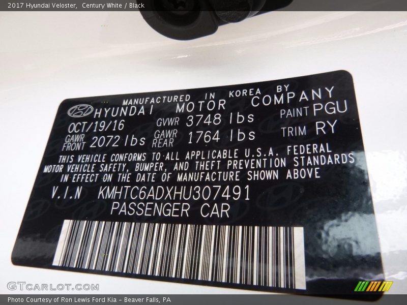 Century White / Black 2017 Hyundai Veloster