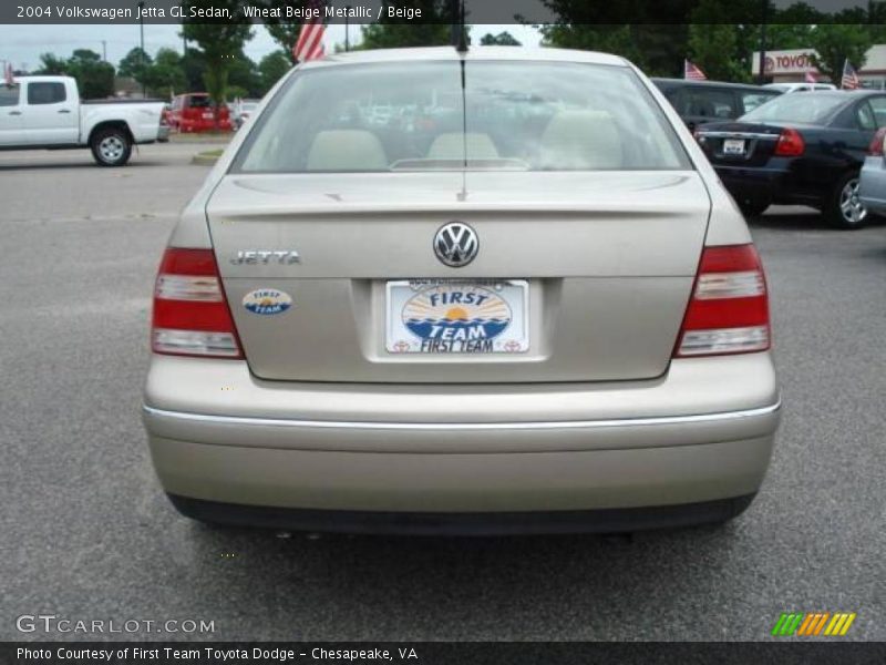 Wheat Beige Metallic / Beige 2004 Volkswagen Jetta GL Sedan