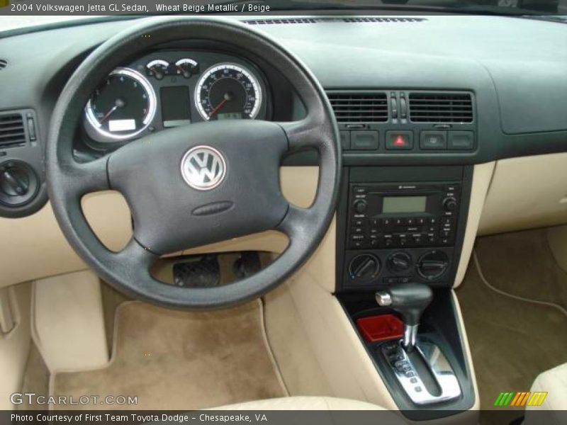 Wheat Beige Metallic / Beige 2004 Volkswagen Jetta GL Sedan