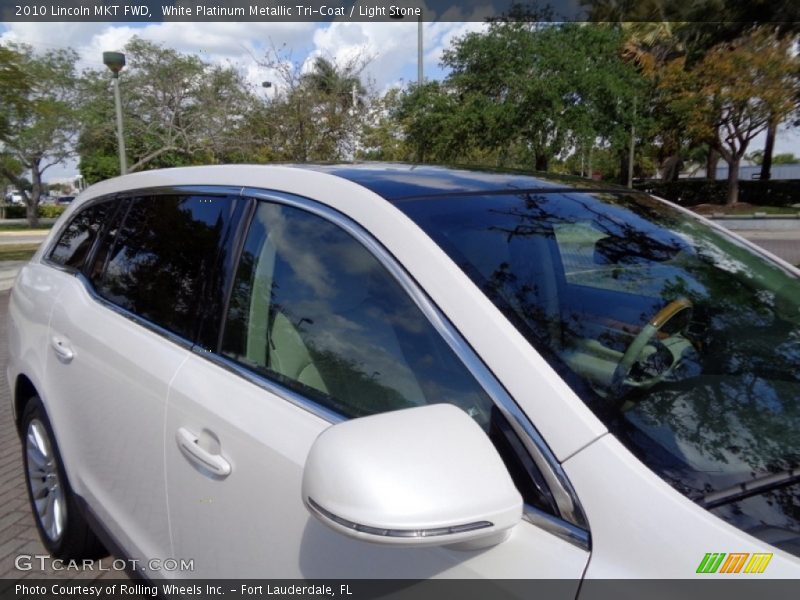 White Platinum Metallic Tri-Coat / Light Stone 2010 Lincoln MKT FWD